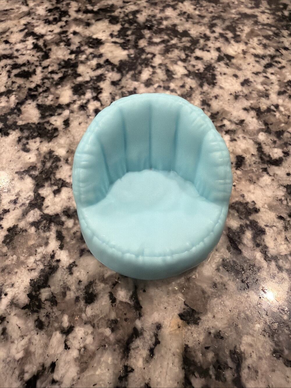 Barbie Pet Boutique Doll Replacement Dog Cat Pet Chair Blue